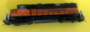 ATLAS N SCALE 47638 GP38-2 LOCOMOTIVE MILWAUKEE ROAD # 360 - Picture 1 of 12