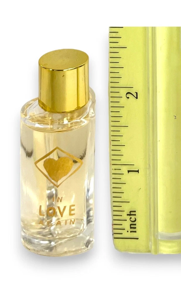 Yves Saint Laurent In Love Again Eau de Toilette Mini (10 ml / 0,33 fl.oz) Como Visto nas Fotos - Imagem 1 de 1