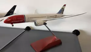 Limox Wings Norwegian Airlines Boeing 787-8 Sonja Henie 1:200 - Bild 1 von 5