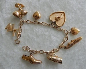 BRACCIALE CHARM VINTAGE STERLING ORO PIENO 1958 SCARPA, PIETRA, STRASS, CUORE - Foto 1 di 7