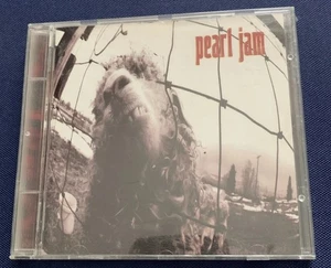 Pearl Jam CD Album 1993 Epic Records - Picture 1 of 3