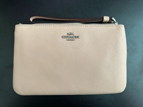 Bracciale COACH Peach Pebbled Pelle Doppio Scomparto Tono Argento Ferramenta