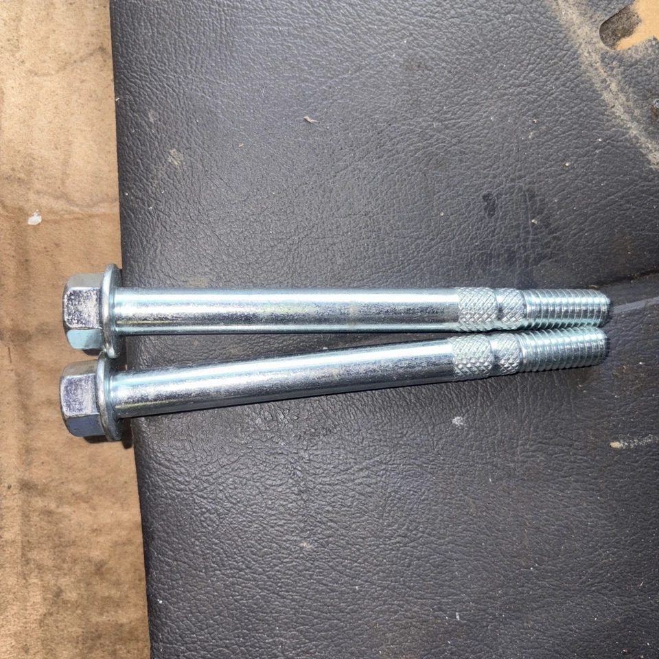 GM STARTER TORNILLOS HEXAGONALES CON MOLETEADO 3/8" X 16 X 4,25" CHEVY PN C240 SBC/BBC UN PAR Foto 1 de 3