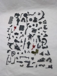 Lote de (50+) brocas y piezas de fantasía de Warhammer 40k - Imagen 1 de 6