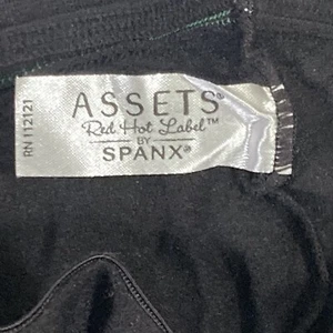 Assets Red Hot Label By Spanx Leggings Size 3 - Picture 1 of 3