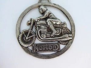 SCHÖNER / SCHÖNER Schlüsselanhänger Key Ring - NORTON - COMMANDO ? MANX ? 88 ? TR6T ? - TOP - Bild 1 von 9
