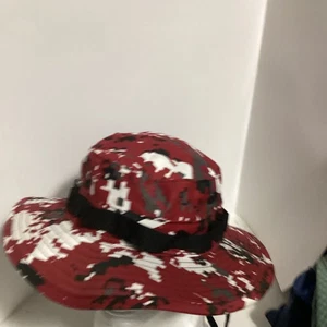 men's safari bucket hat 7 1/4 red/white - Picture 1 of 2