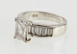 Anello In Argento Sterling Con Zirconia Cubica - Misura 7.25 - Foto 1 di 3