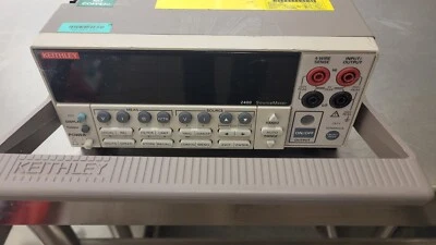 Medidor de fuente Keithley 2400 Foto 1 de 4