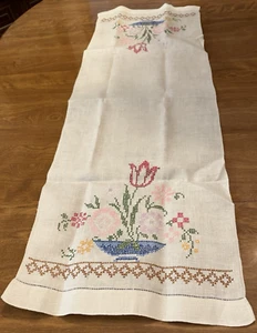 TULIP FLORAL CROSS STITCH RUNNER 42.5" L X 15" W-HEM STITCHED ESTATE HEIRLOOM - Picture 1 of 5