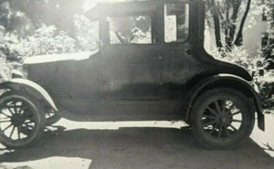 Vintage Photography 1900s 1920s Photo of Automobile Side View of Car - Picture 1 of 4