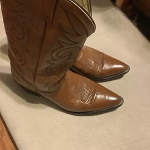 Leather Upper Balance Quality Man Made Materials Cowboy Boots Tan Sz 10.5 D EUC - Picture 1 of 8