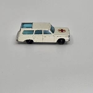 1964 HUSKY No 30 Studebaker Wagonaire Ambulance Made In Great Britain White - Picture 1 of 5