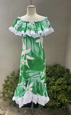Vestido De Colección Hawaiano Luau Volantes Verde Blanco Floral Pequeño T&L Muumuu Fábrica Foto 1 de 4