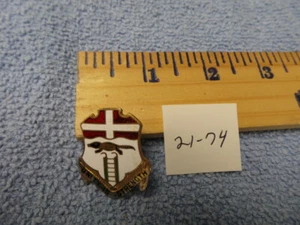WW 2 US Distinctive Insignia 61st Inf. Regt.  21-74 - Picture 1 of 3