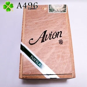 Avion | Caja de cigarros de madera vacía Tuxtla 13 San Andrés - 7,5" x 4,75" x 3,75" A496 - Imagen 1 de 9