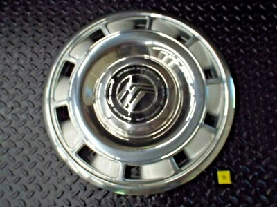 1 cubierta de rueda NOS 1987 1988 1989 1990 1991 Mercury Grand Marquis/Colony Park B Foto 1 de 4