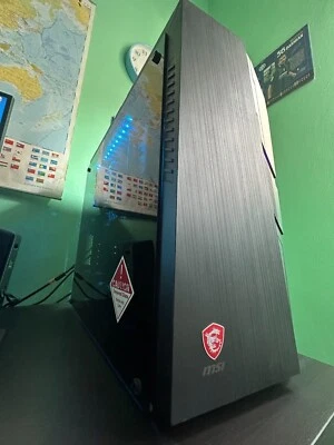 Computer fisso da gaming Msi - Immagine 1 di 4