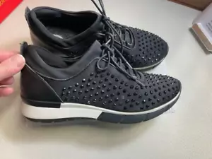 The Wishbone Collection Women's Black sneaker tie up Shoes size 9 - Picture 1 of 23