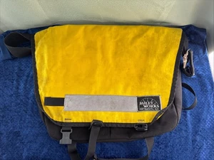 Vintage Bailey Works Yellow & Black  Canvas Messenger Bag - Medium Made in USA - Picture 1 of 10