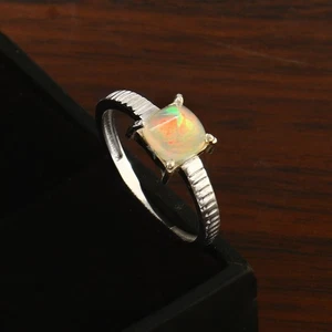 Anillo de ópalo etíope, anillo de ópalo amarillo, anillo de ópalo ajustable, ópalo hecho a mano J-619 - Imagen 1 de 2
