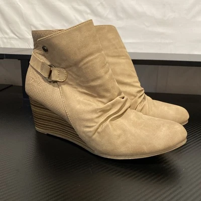 Blowfish Boots Womens 8.5 Ankle Bootie Brown Side Zip Casual Round Toe Wedge - Image 1 of 4