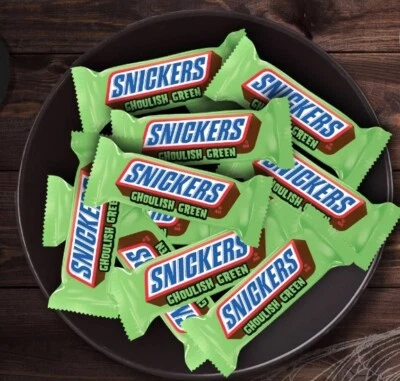 SNICKERS-GREEN Ghoul NOUGAT MILK CHOCOLATE CARAMEL SNACK SIZE BAR-BULK BAG PRICE - Image 1 of 4