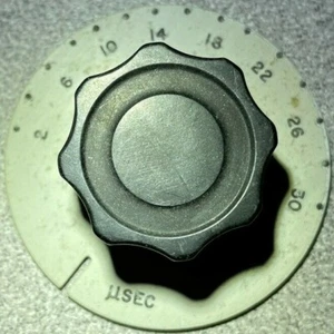 Placa y perno de esfera militar de radioaficionados de colección marcados μsec 2 - 30 - Imagen 1 de 5