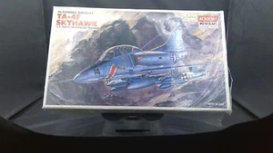 TA-4J SKYHAWK 1/48 Scale Kit U.S. Navy Trainer Plastic Model Aircraft open box - Picture 1 of 2