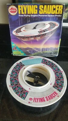 VINTAGE COX GAS 049 UFO FLYING SAUCER FREE FLIGHT FLYING SPACE SHIP  - Image 1 of 4