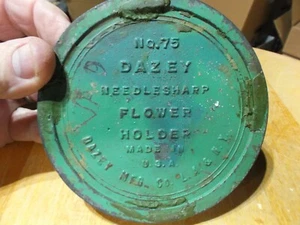 Dazey No. 75 Vintage Cast Iron Flower Holder - Picture 1 of 2