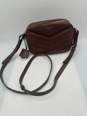 Сумка через плечо RADLEY London цвет коньяк шеврон кожа Gordon Road Mini - Изображение 1 из 4
