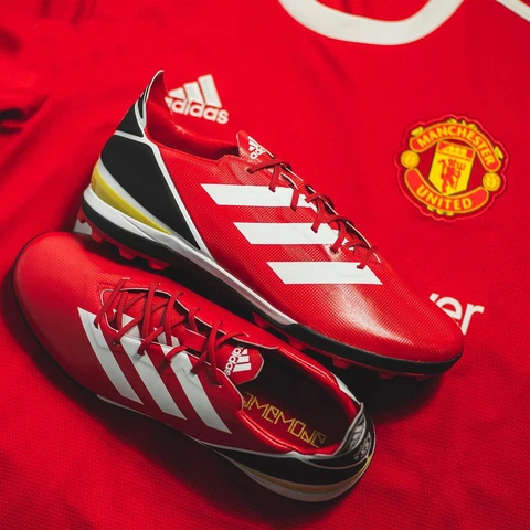 Manchester United Adidas Gamemode Turf shoes GY7546 BNWT boots box new 2021 2022 Cover