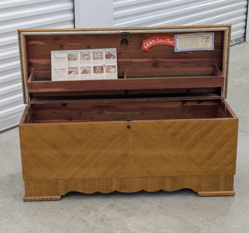 Cofre de madera de cedro Lane 1951 arte cascada - carril OEM *Kit de bloqueo de seguridad instalado* Foto 1 de 4