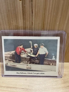 1959 Fleer The 3 Stooges #19 Hey Fellows I Think I Got A Bite - Picture 1 of 2