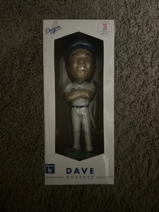 Dave Roberts Los Angeles Dodgers MLB 2016 SGA Bobblehead - Go Dodgers! - Picture 1 of 6