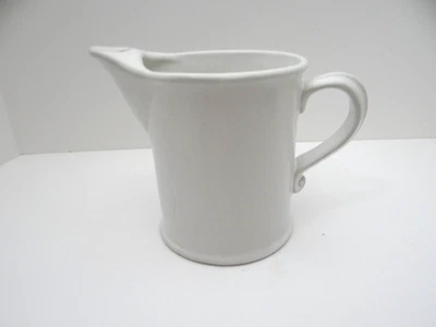 Bennington Potters Vermont 1747 White Pitcher 4 Cups Ice Lip - Image 1 of 4