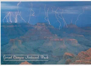 Blitzsturm über Grand Canyon Nationalpark, Arizona - Bild 1 von 2