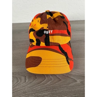 Gorra de béisbol Obey Worldwide camuflada naranja marrón amarillo ajustable con tirantes Foto 1 de 4