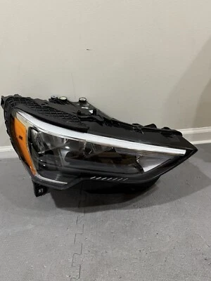 FARO LED DERECHO AUDI Q3 2019-2023 OEM USADO SIN ADAPTATIVO 83A941012B Foto 1 de 4