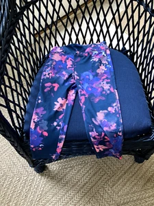 GAP Fit abstract floral capri blue and pink girls leggings Size M(8-9) - Picture 1 of 3