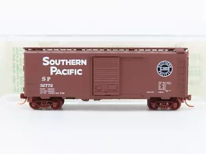 N Scale Micro-Trains MTL 02000093 1972 Series SP 40' Box Car #32772 - Blue Label - Picture 1 of 6