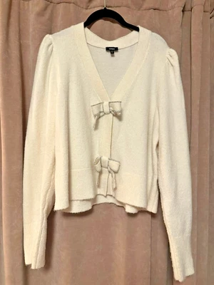 Cárdigan Express Marfil Pajarita Talla XL Foto 1 de 4