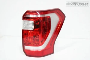 2018-2021 FORD EXPEDITION REAR RIGHT SIDE QUARTER OUTER TAILLIGHT TAILLAMP OEM - Picture 1 of 8