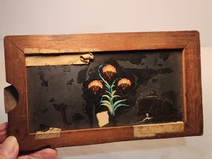 Antigua linterna mágica alemana diapositiva mecánica de vidrio - Las flores se convierten en caras aterradoras - Imagen 1 de 6