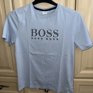 BOYS HUGO BOSS T-SHIRT AGE 14 Very Good Condition - Picture 1 of 6