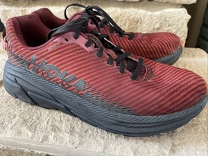 NUOVO Hoka One RINCON 2 sneaker da uomo atletica rosso/nero taglia US 8,5 - Foto 1 di 18