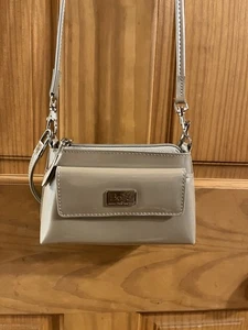 Beijo Mini Geldbörse mit passender Geldbörse First Date Crossbody Silber Metallic - Bild 1 von 14
