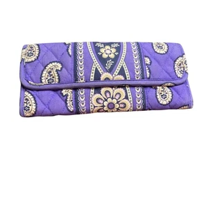 Vera Bradley lila gesteppte Geldbörse Clutch Paisley Blumen Reißverschluss Ausweisfächer - Bild 1 von 10