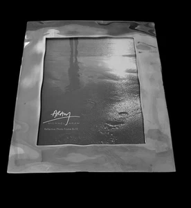 SIGNIERTER MICHAEL ARAM 8" X 10" REFLEKTIERENDER 13" X 11" GEWELLTER SILBERNER METALLFOTORAHMEN - Bild 1 von 7